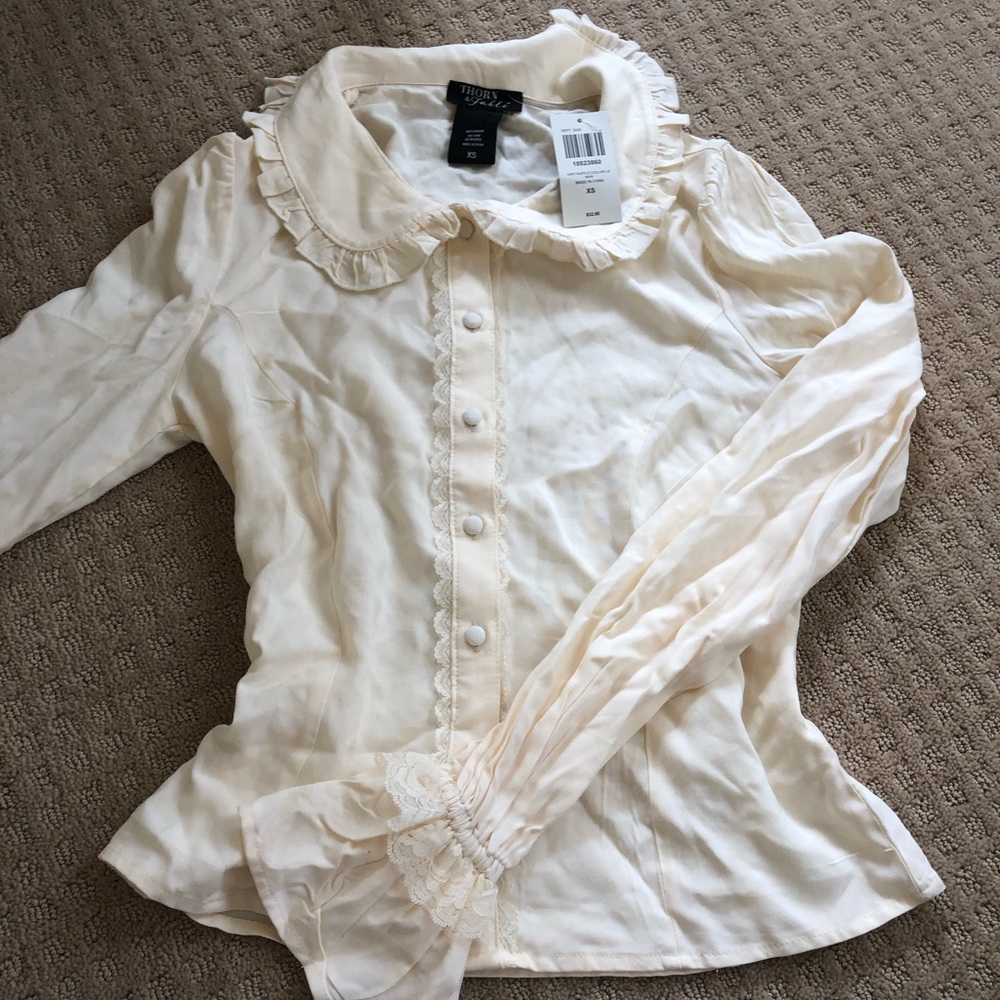 Coquette ruffled top-New with tags!